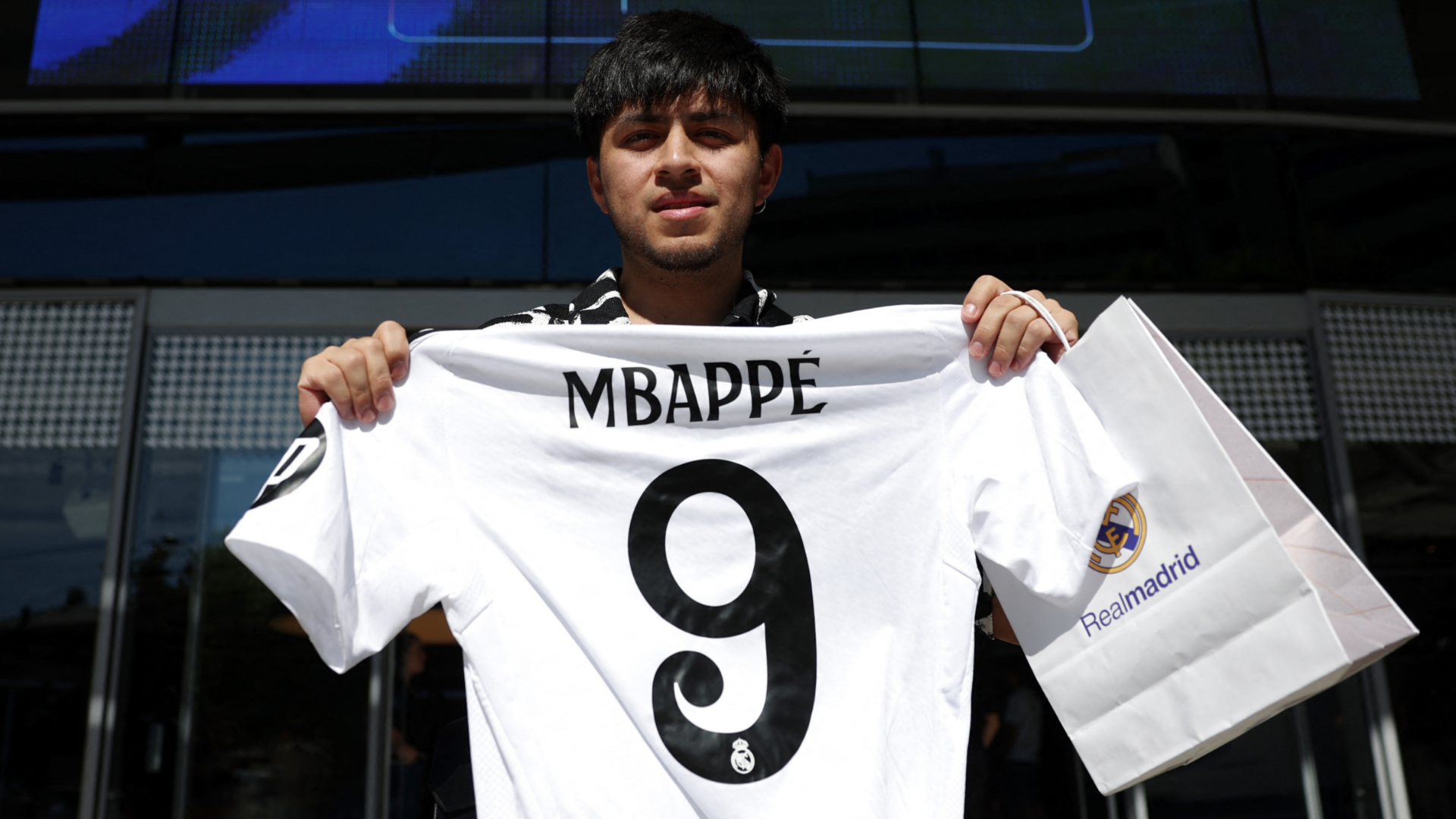 Kylian Mbappe No.9 shirt sale boom at Real Madrid! New